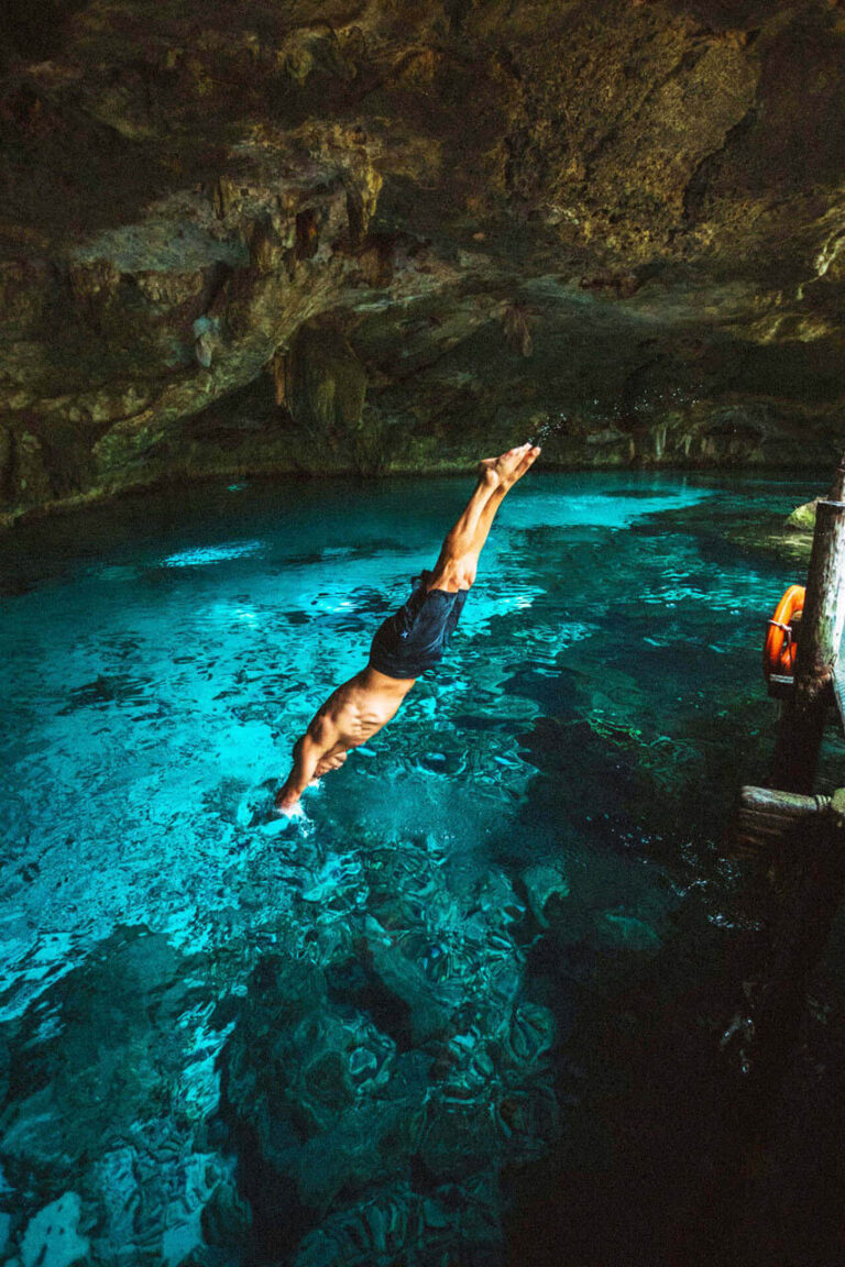 Top 10 Easily Accessible Dive Sites in the US